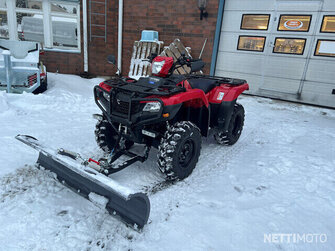 Honda TRX520FE2 T3b traktorimönkijä