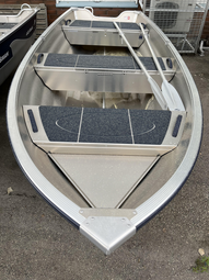 Linder Fishing 440 vm. 2024, alumiiniset airot sisältyy hintaan. Mallivene 3490,00