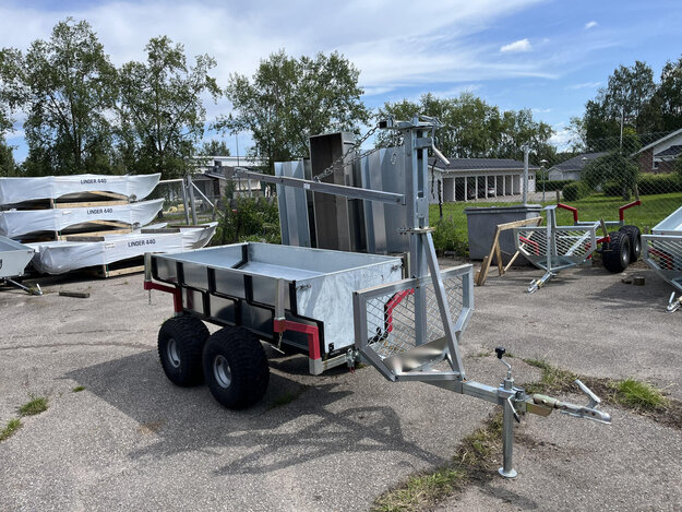 Bronco Yhdistelmäkärry vinssipuomilla 